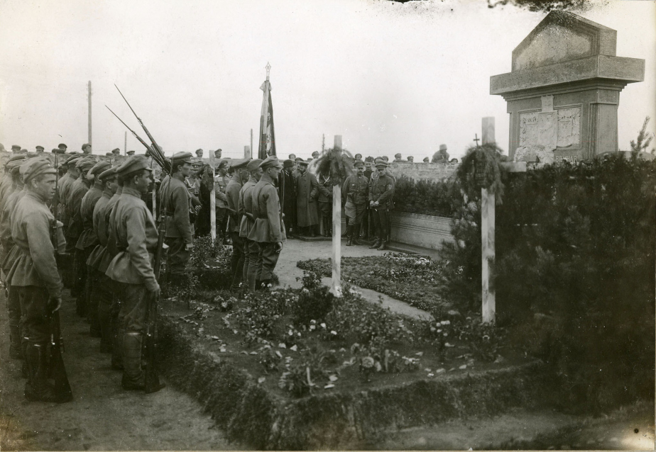 Pietní akt na čs. oddělení čeljabinského hřbitova na podzim 1918