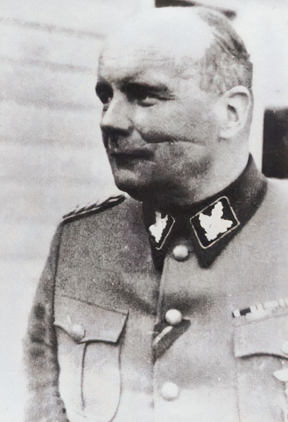 SS-Gruppenführer a generálporučík Waffen-SS Carl Friedrich von Pückler-Burghaus