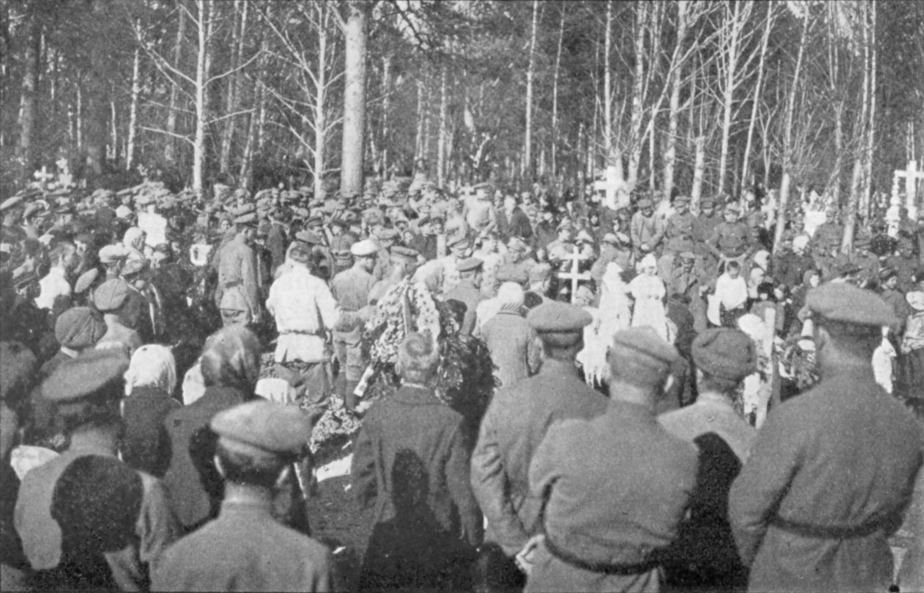 Historické záběry z pohřbů československých legionářů v Jekatěrinburgu